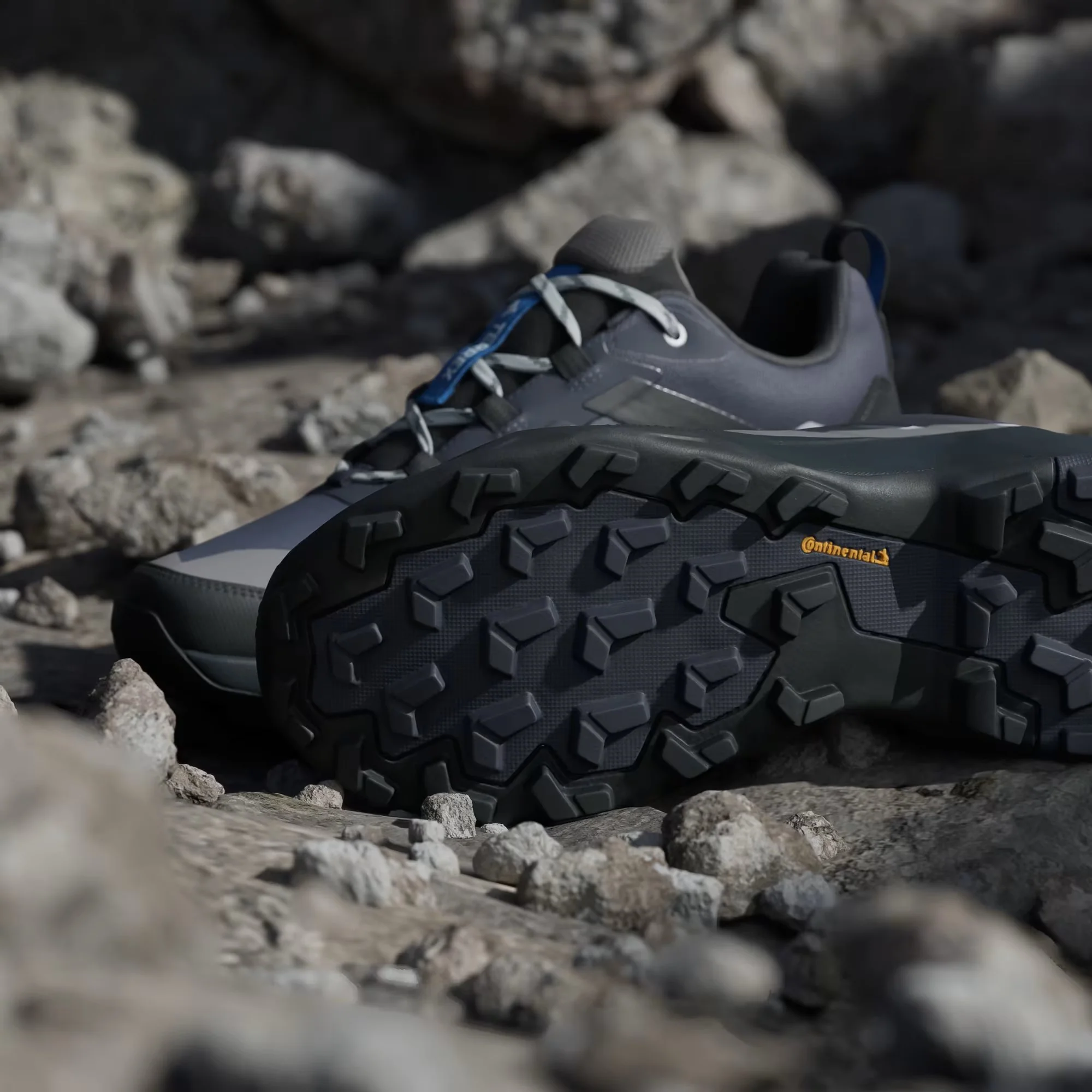 Adidas Terrex Men's Skychaser AX5 GORE-TEX Hiking Shoes Core Black/Grey Four/Carbon JR3978 - Image 10