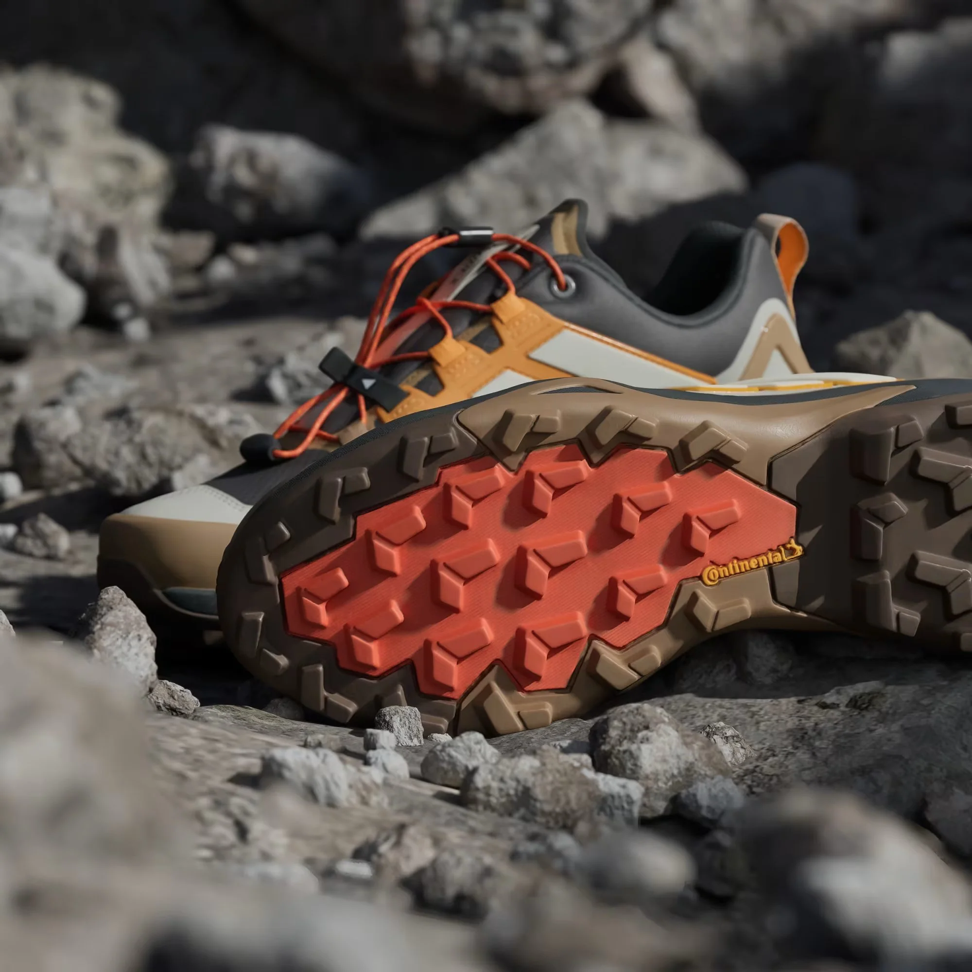 Adidas Terrex Men's Skychaser GORE-TEX Hiking Shoes Carbon/Off White/Pure Tangerine JR3987 - Image 8