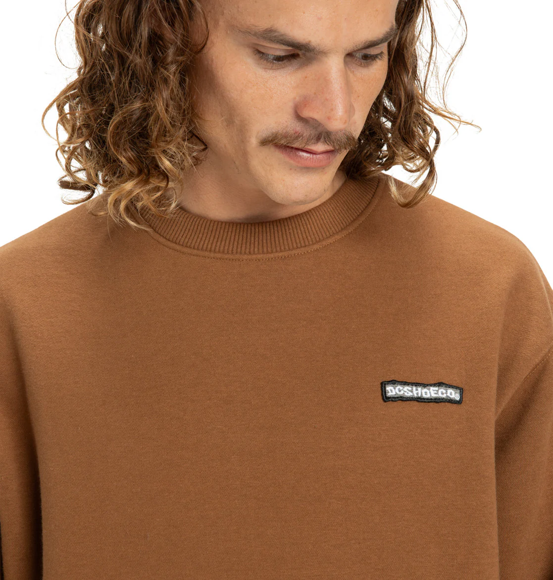 DC Men's Patch It Sweatshirt Toffee EDYFT03548_CQF0 - Image 4