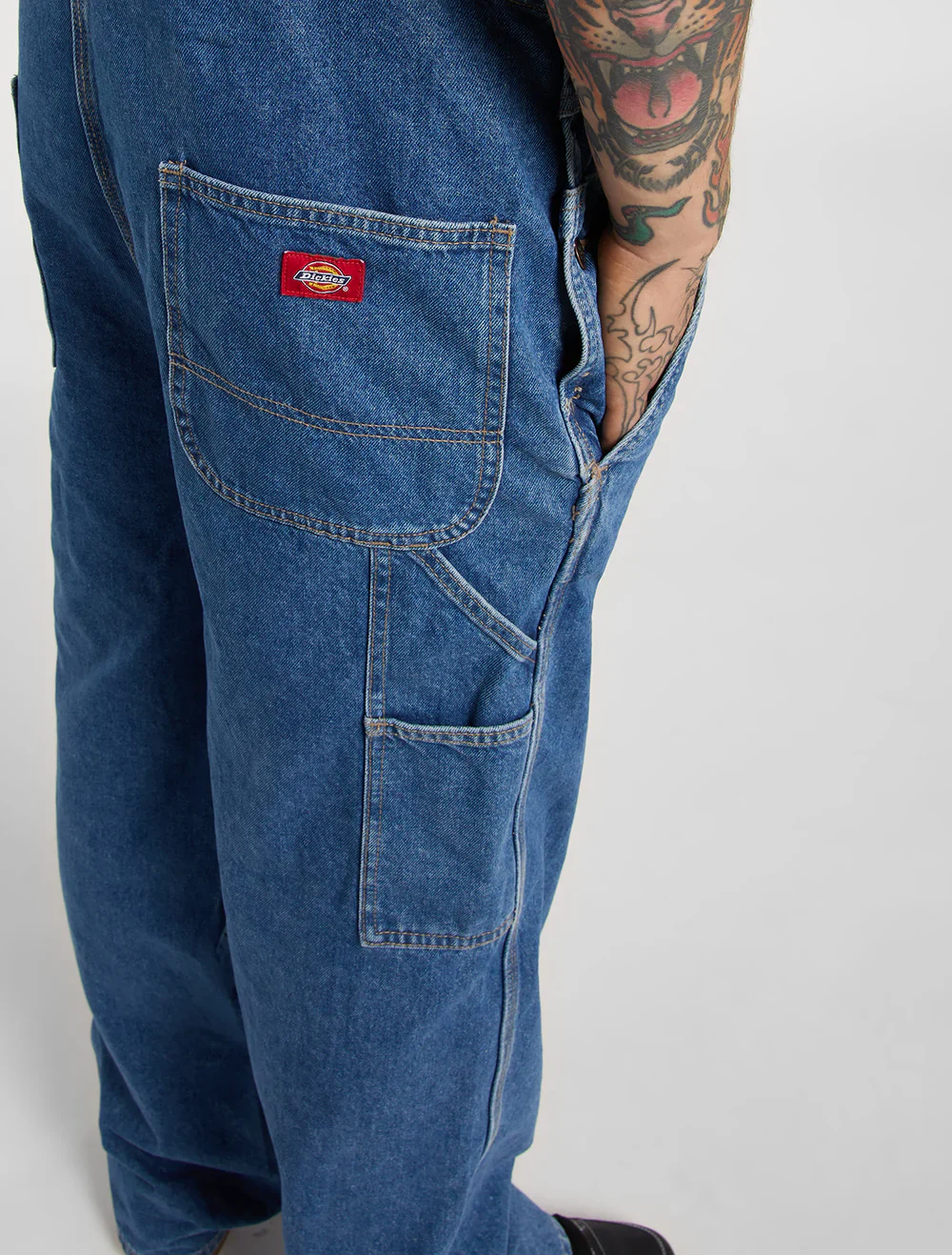 Dickies Men's Loose Denim Bib Classic Blue DK0A88EECLB - Image 3