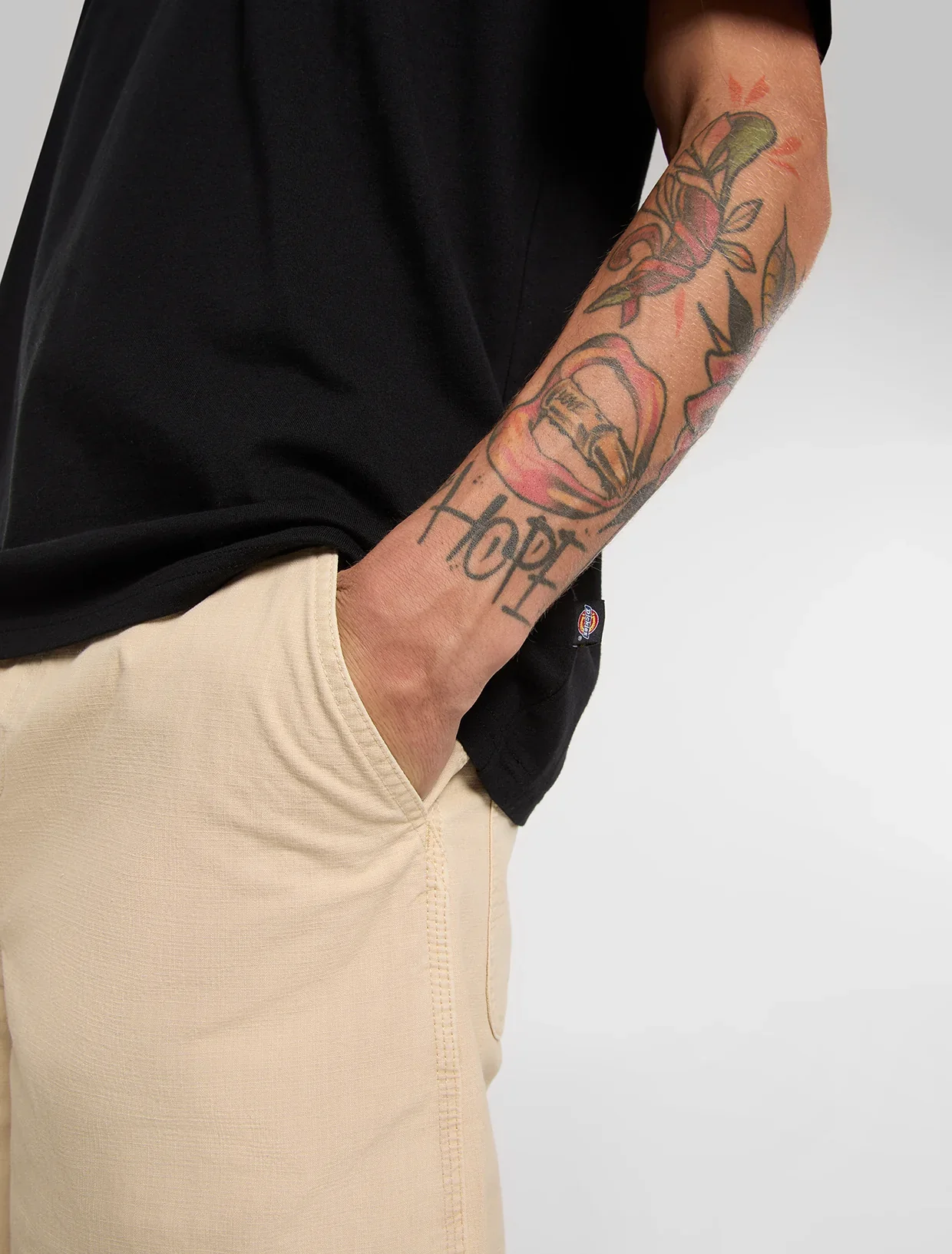 Dickies Men's Plain City Light Weight T-Shirt Black DK0A88JIBLK1 - Image 4