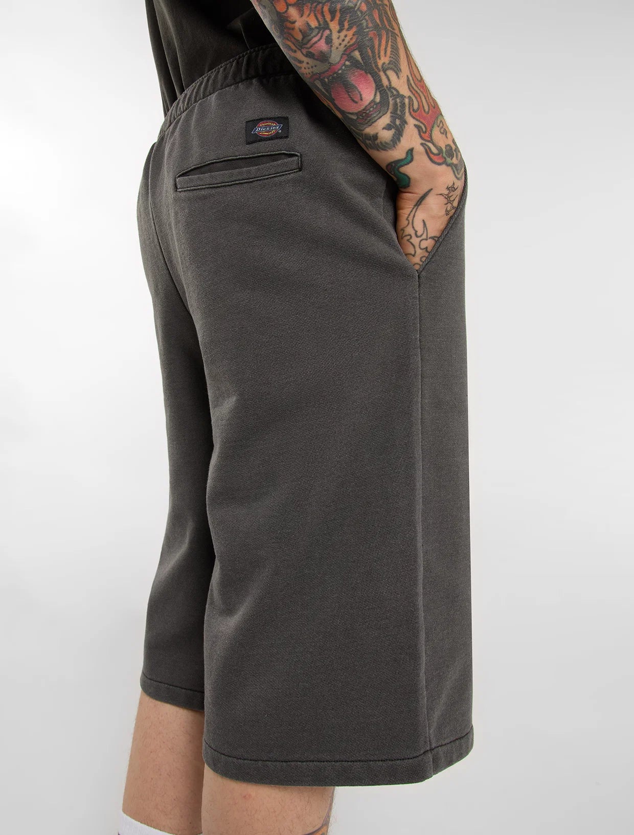 Dickies Men's Streetsboro 13-Inch Sweat Shorts Black DK0A885BBLK1 - Image 6