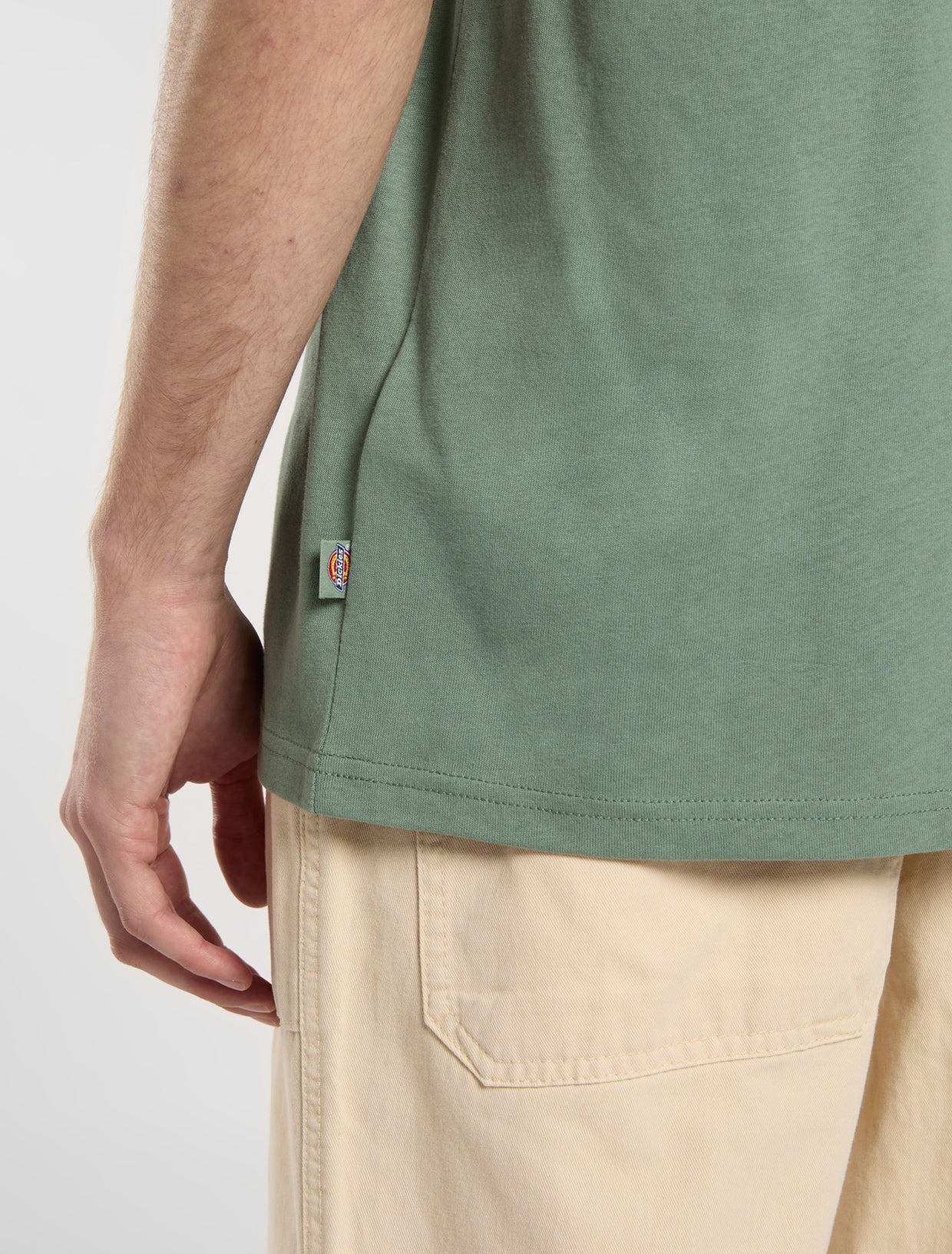Dickies Men's Summerdale Light Weight T-shirt Olive Green DK0A4YAIL191 - Image 4