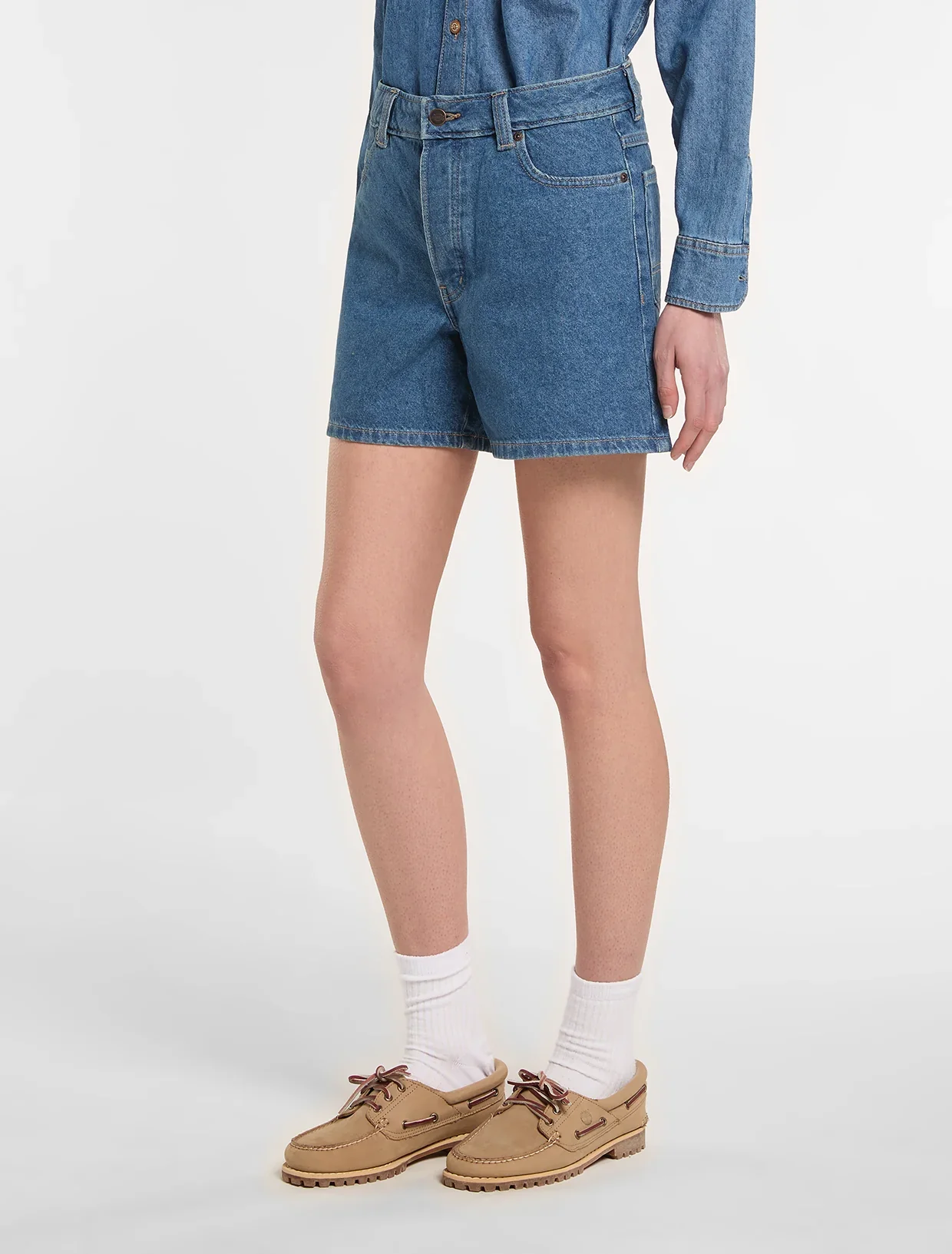 Dickies Women's 984 5-Inch High Waist Denim Shorts Classic Blue DK0A88QVCLB1 - Image 3