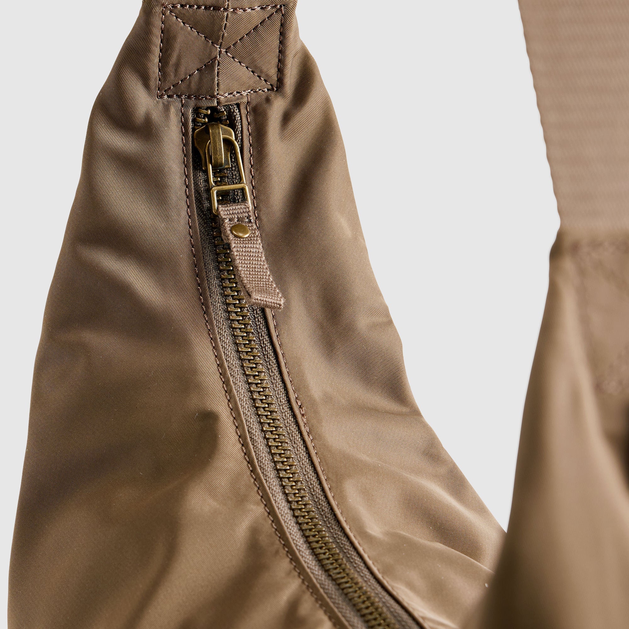 Levi's Women's Alexandra Bag Canteen Brown 005F20001 - Image 4