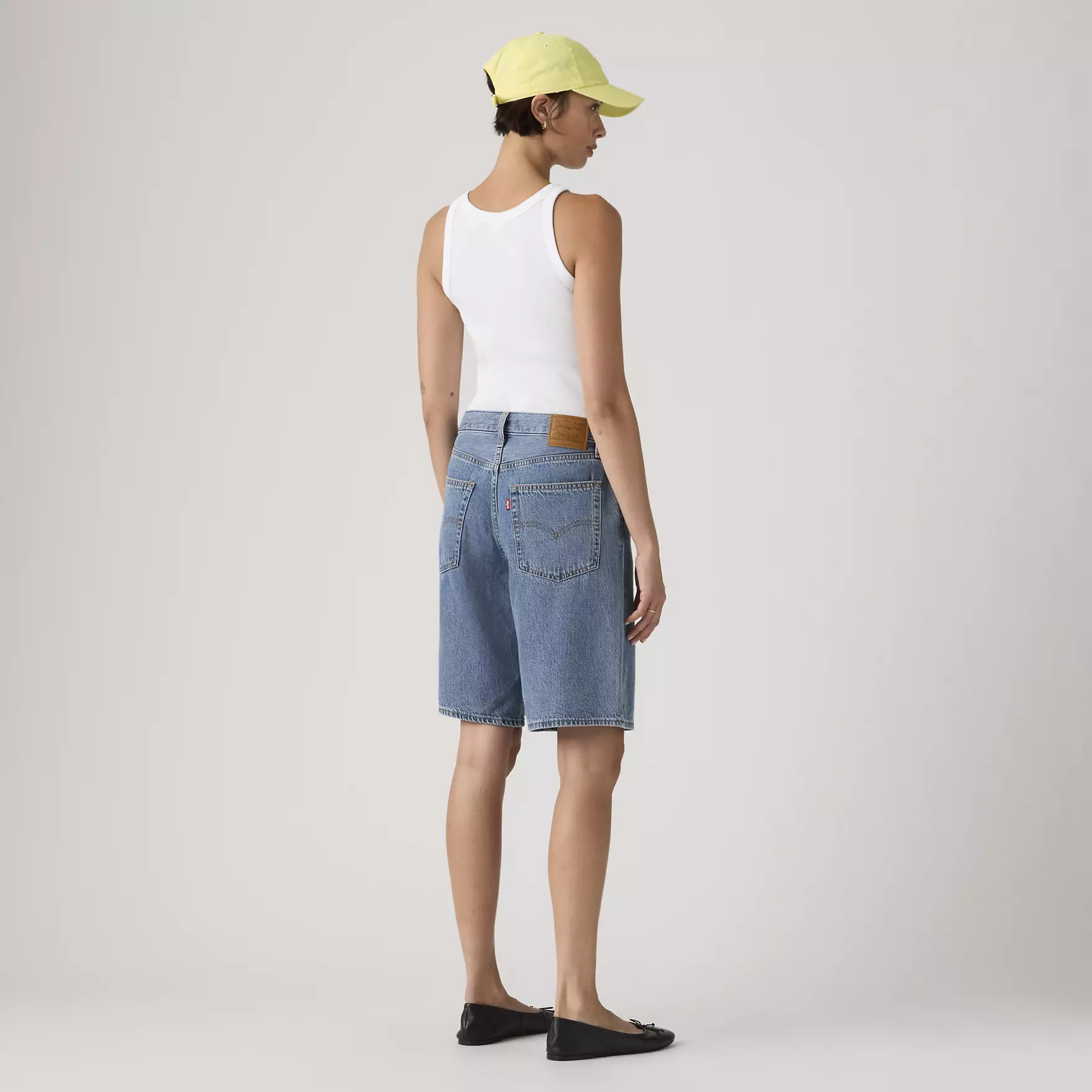 Levi's Women's Baggy Dad Jorts Denim Shorts Medium Wash 000MJ0016 - Image 4