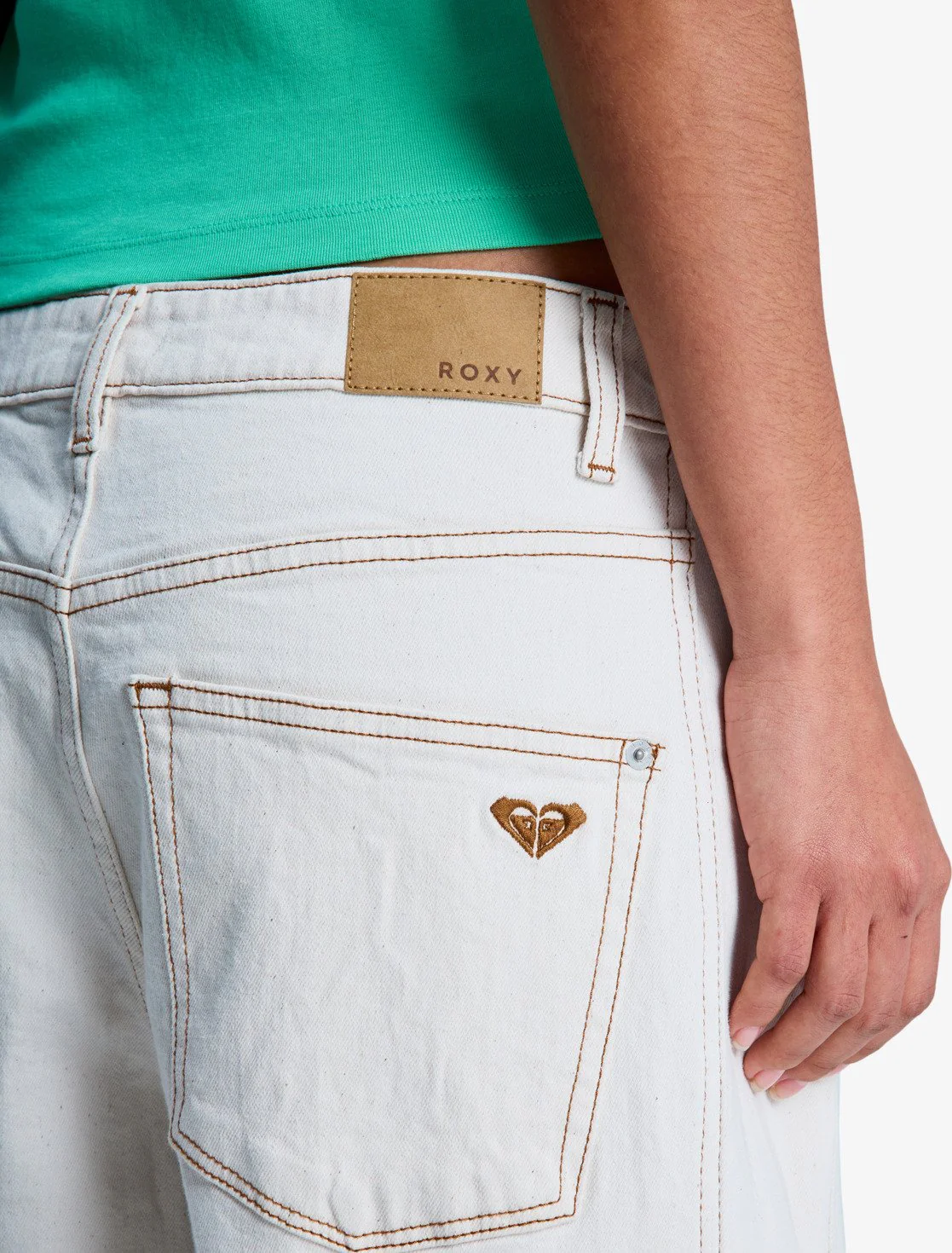 Roxy Women's Cloudbreak Mid Barrel Fit Denim Jeans Sandbar ERJDP03324-TER0 - Image 5