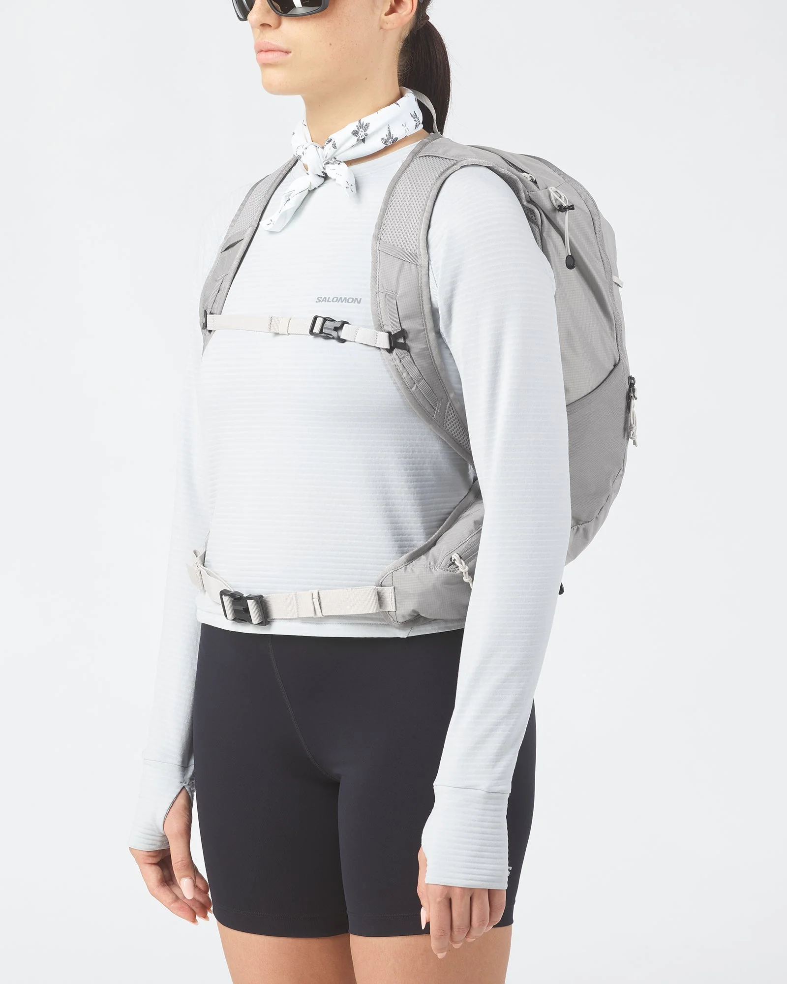 Salomon Unisex Trailblazer 20L Hiking Bag Cloudburst/Paloma/Silver Cloud LC2855700 - Image 3