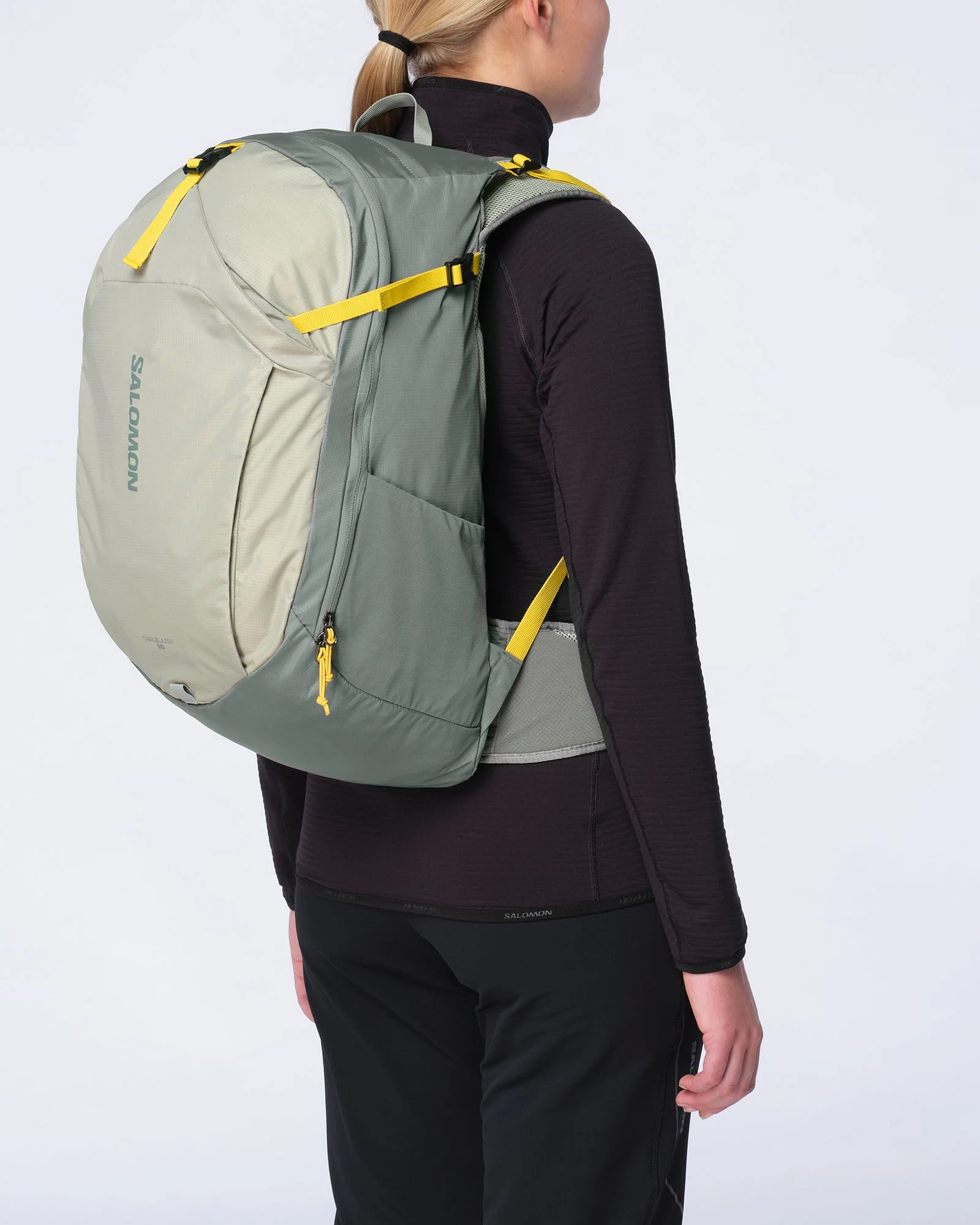 Salomon Unisex Trailblazer 30L Hiking Bag Sedona Sage/Seagrass LC2463000 - Image 3