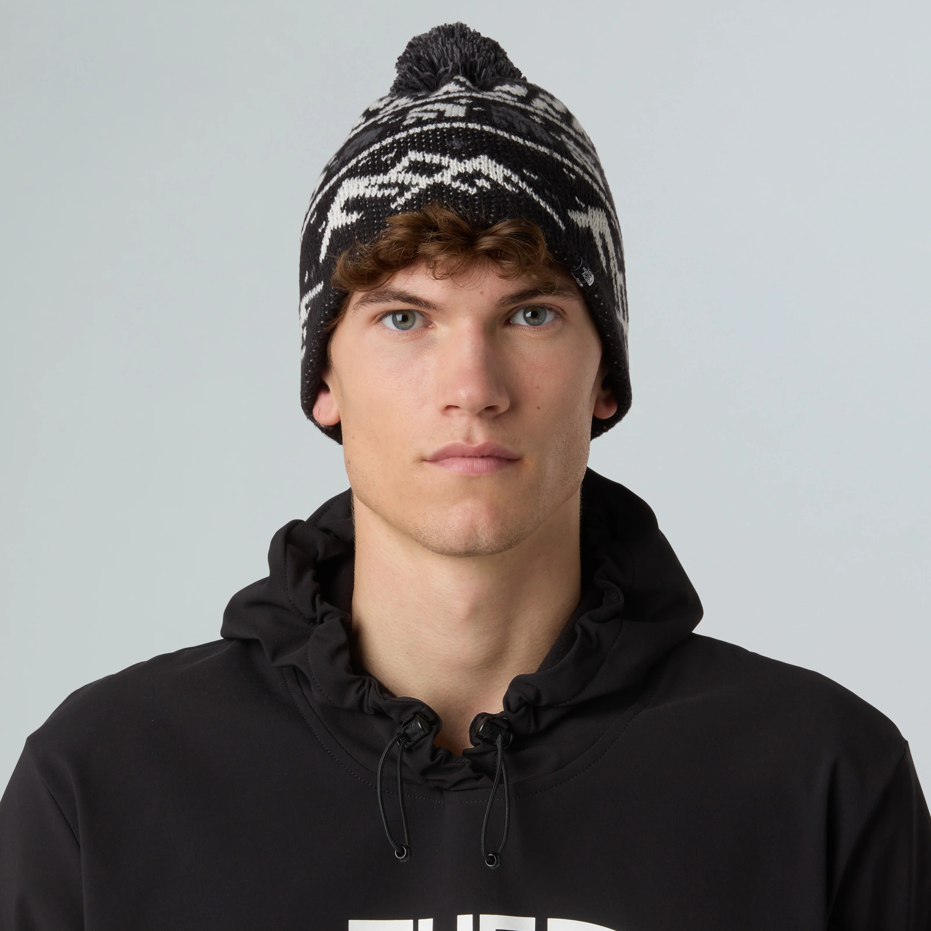 The North Face Unisex Cabin Ski Tuke Beanie TNF Black Jacquard-Pom NF0A8CH0HNF - Image 3