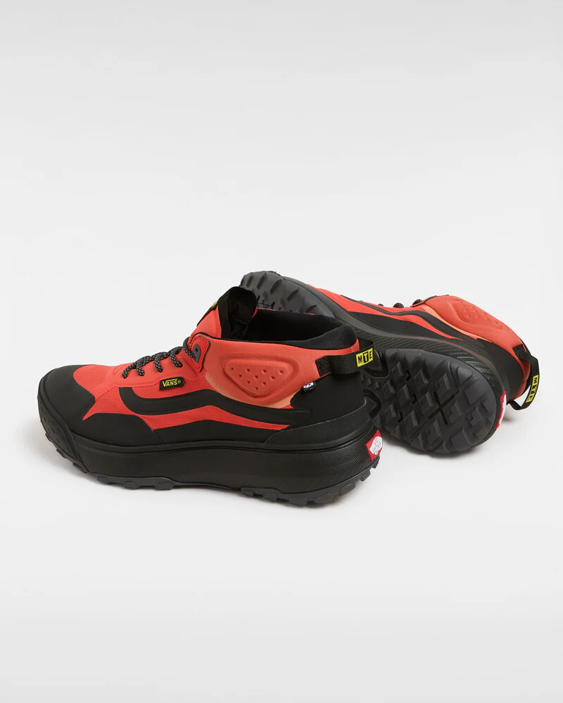 Vans Mens' MTE Crosspath Mid Shoes Orange/Black VN000CVVORB - Image 3