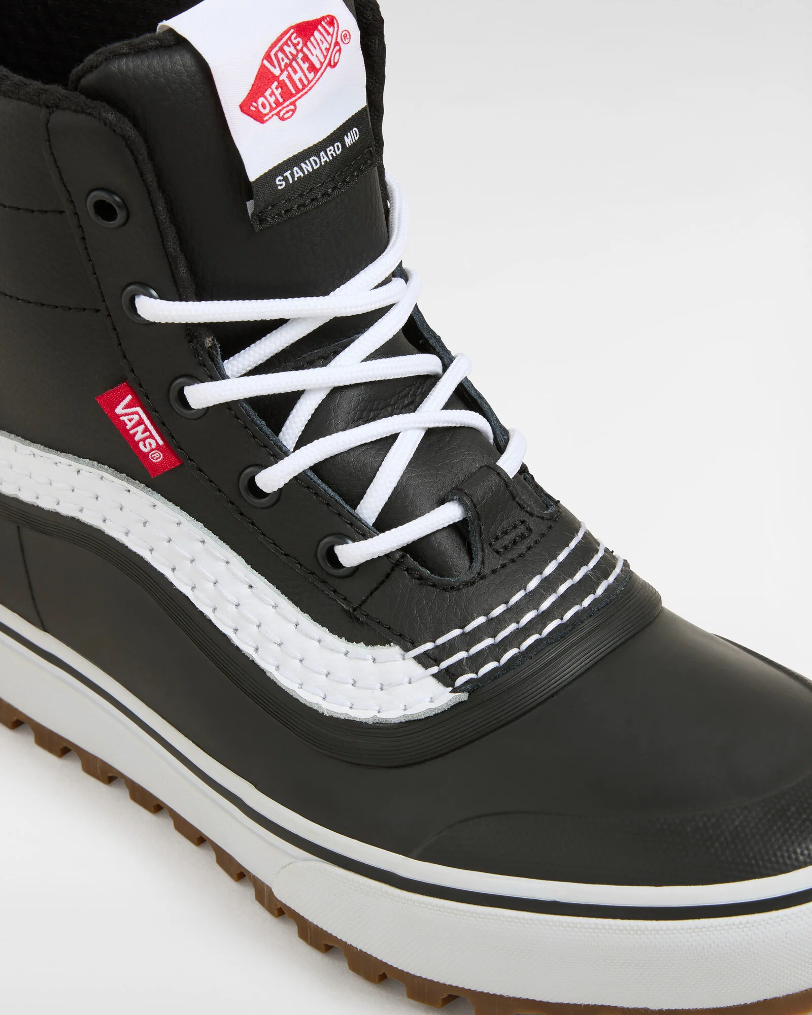 Vans Men's MTE Standard Mid Waterproof Boot Black/White VN000D2CBA2 - Image 4