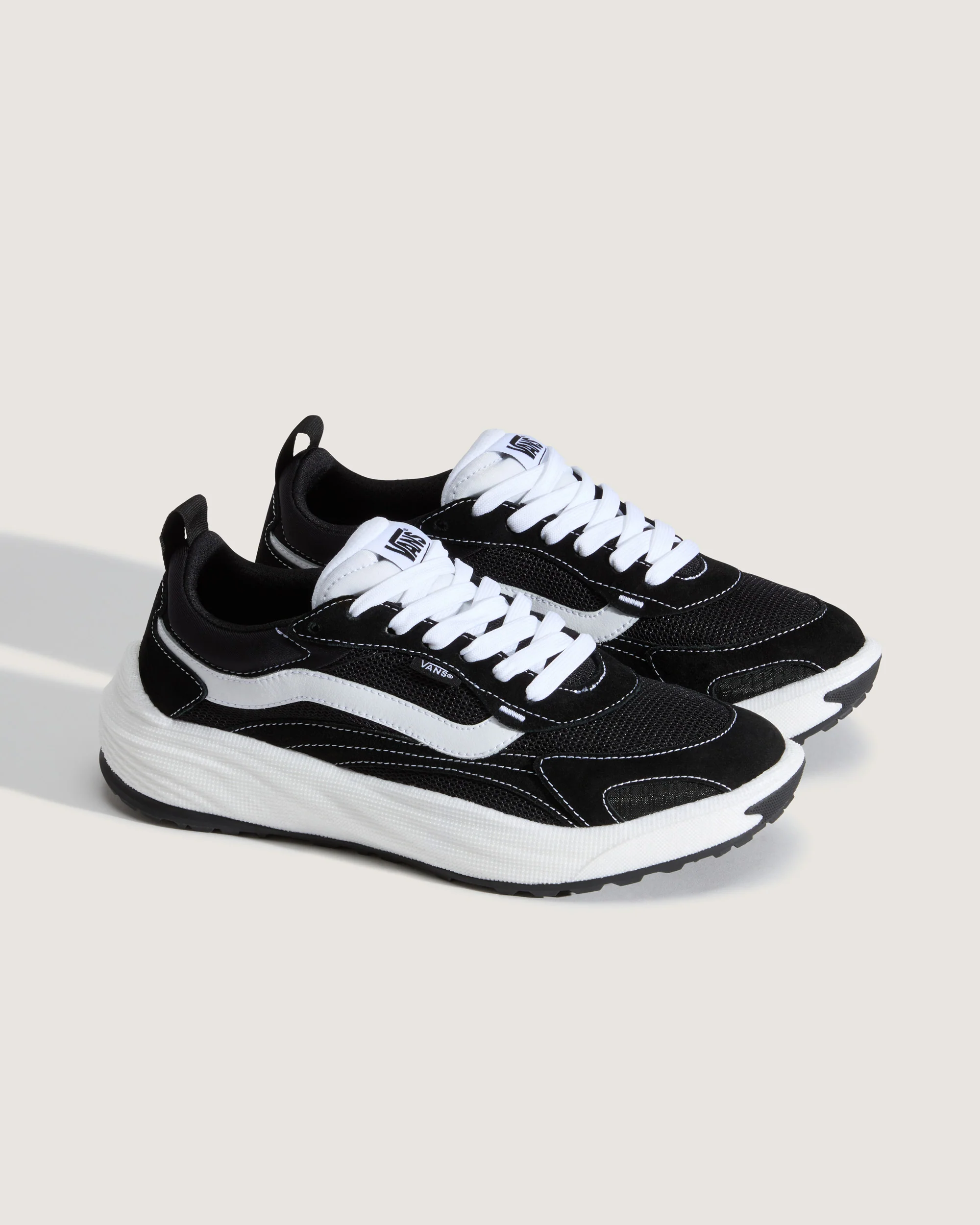 Vans Men's UltraRange Neo 2.0 Shoes Black/White VN000EJ8BA2 - Image 2