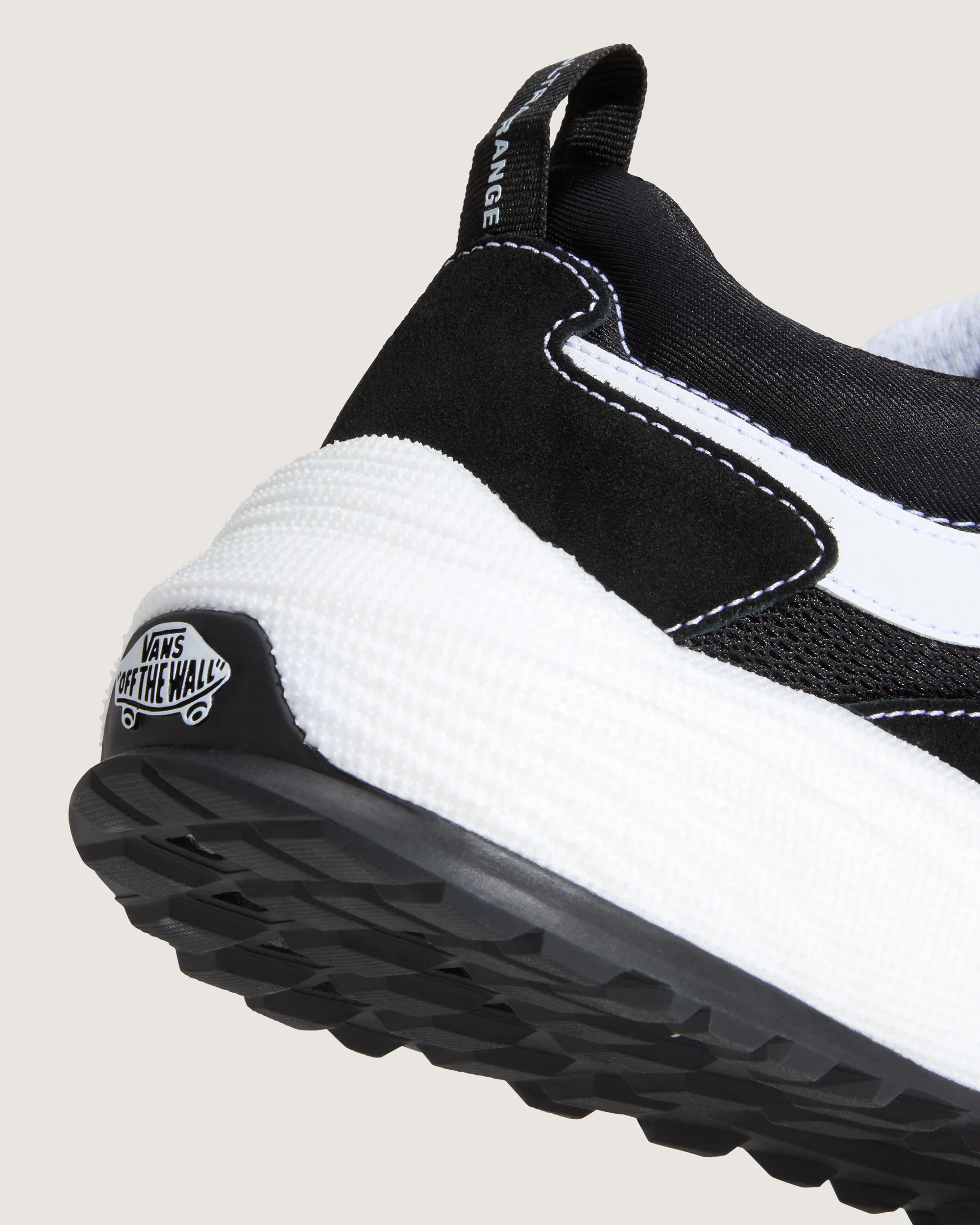 Vans Men's UltraRange Neo 2.0 Shoes Black/White VN000EJ8BA2 - Image 7