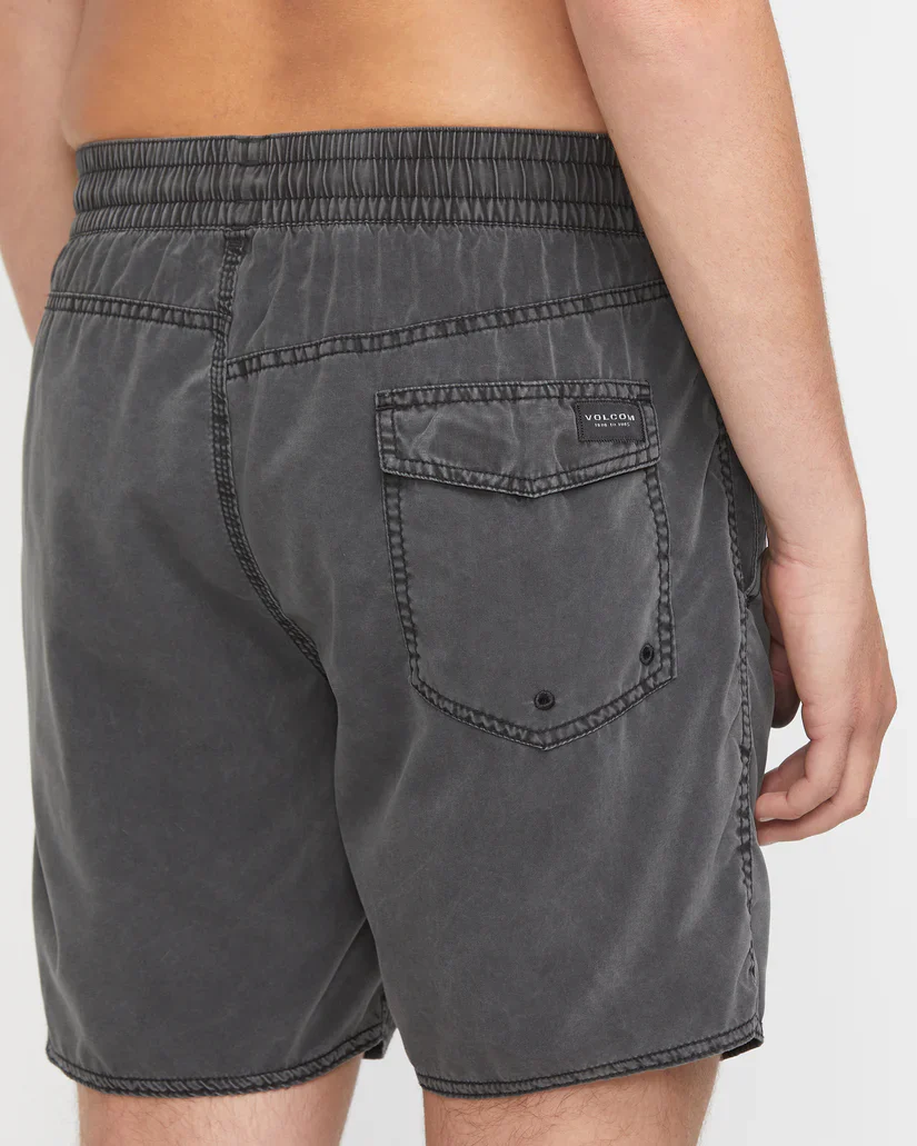 Volcom Men's Center Trunk 17" Boardshorts Black A2532404_BLK - Image 6